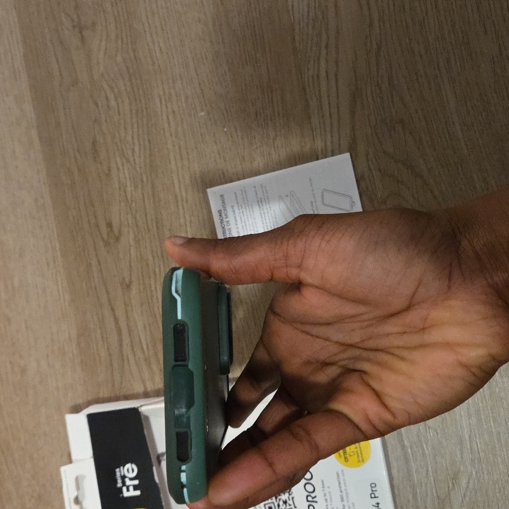 OtterBox Series Frē Waterproof Case for iPhone 14 Pro - Green - Picture 6 of 6